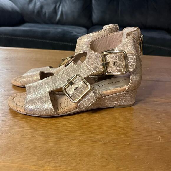 Donald Pliner Olive Wedge Sandals Size 5.5 Metallic Gold Rose - Picture 4 of 8